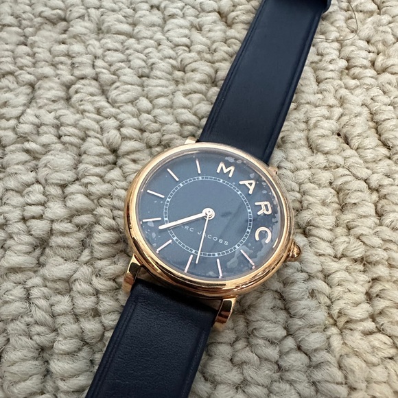 Marc Jacobs Watch NWT - Picture 2 of 8